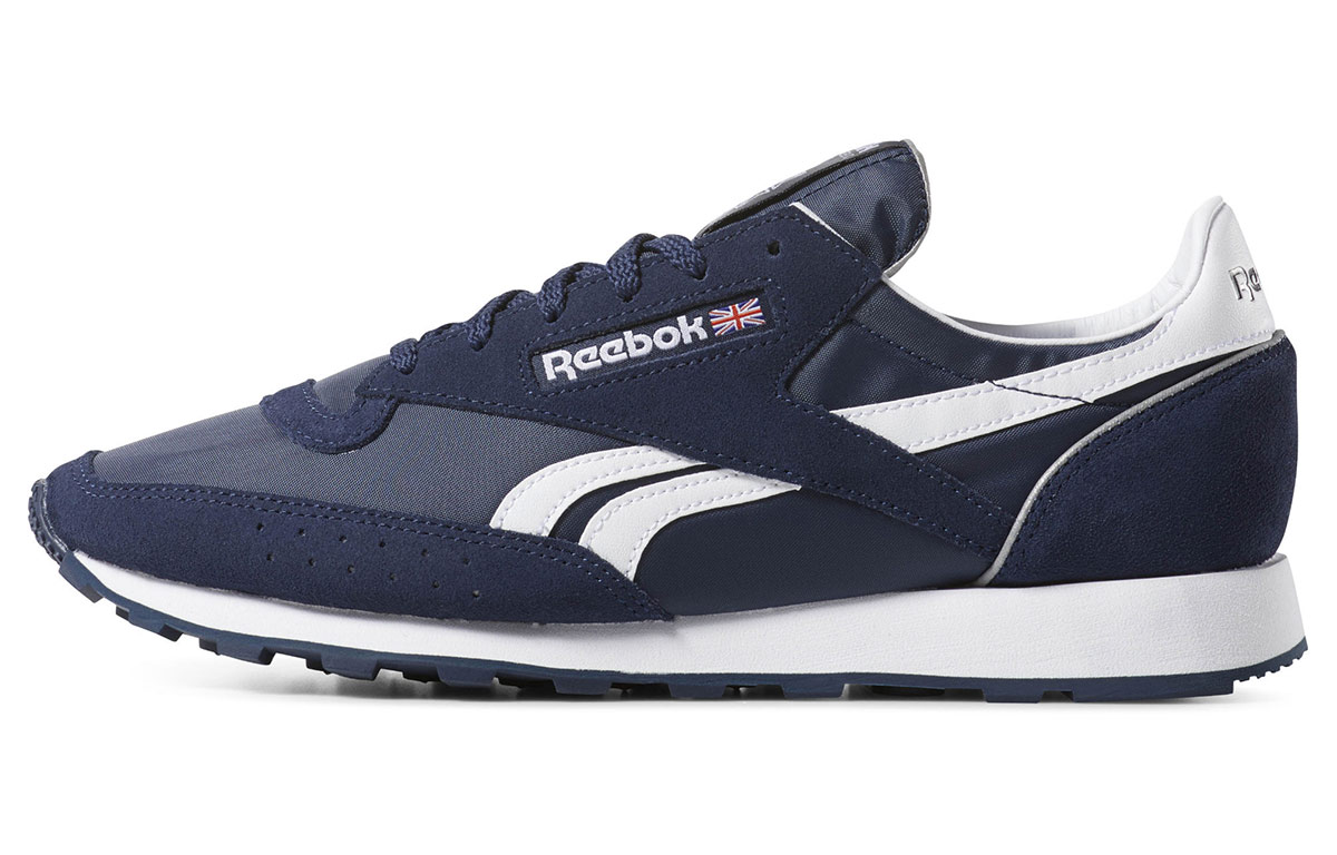 Buy Reebok 經典皮革 83 藍白色 跑步鞋