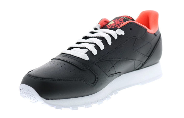 Lookbook Reebok Classic Leather 'Hitam Orange Flare' S23909