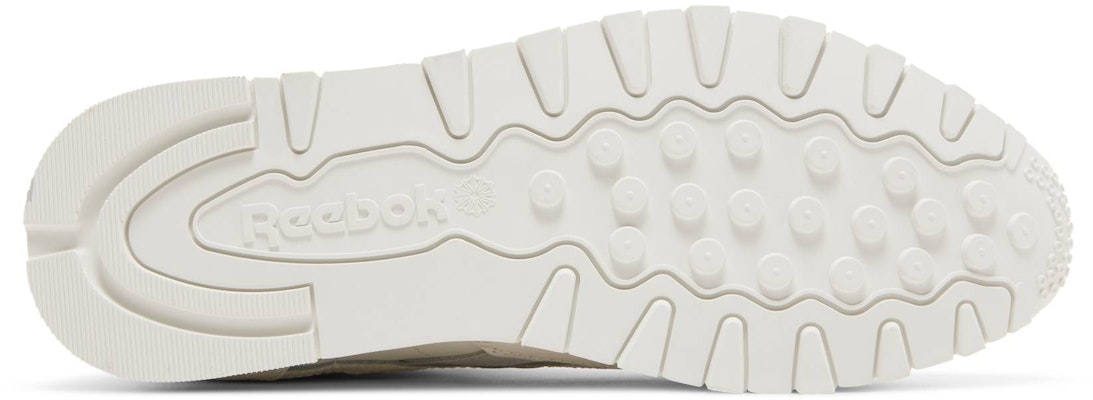 Reebok 經典皮革 'Chalk Alabaster' HQ2230 Shop Reebok 經典皮革 'Chalk Alabaster' HQ2230