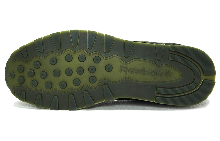 Shop 锐步经典皮革“深绿色” BS5258