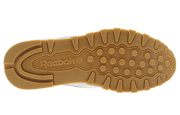 Shop Reebok Classic Leather 'Biru Batu Tulisan yang Dicuci Pasir' BS9745