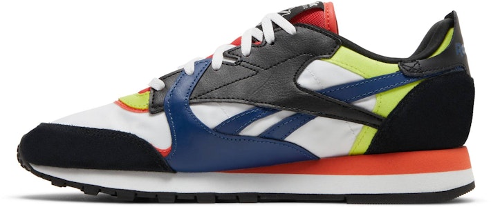 Reebok Classic Leather 'Putih Hitam Merah Dinamik' GX2846 Lookbook Reebok Classic Leather 'Putih Hitam Merah Dinamik' GX2846