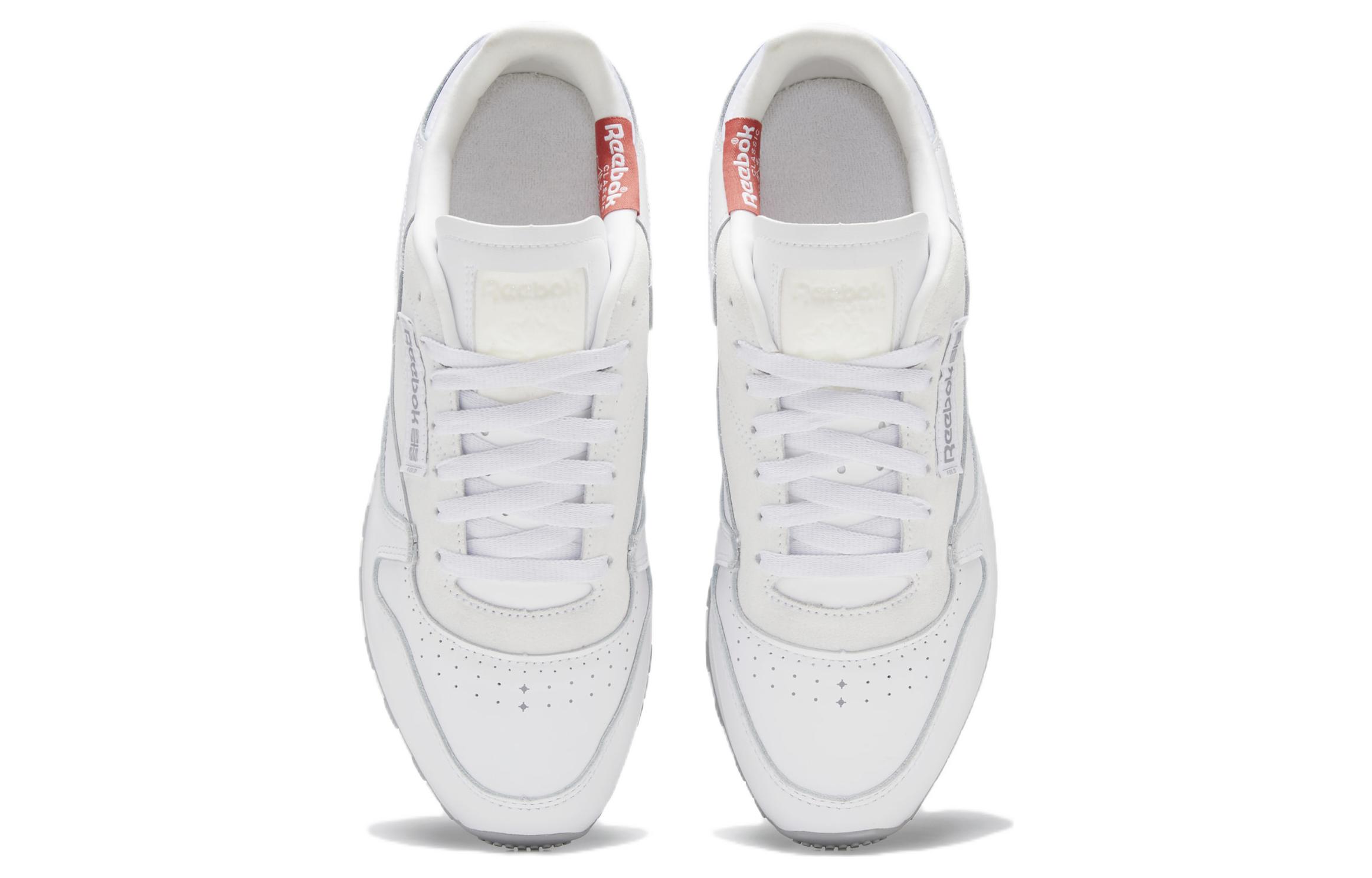 Shop リーボック クラシックレザー 白 (ホワイトロドナイト) GX6196