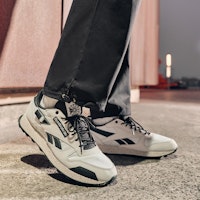 Reebok Classic Leather 'Winterized - Putih Kelabu Tulin' 100074286 Purchase Reebok Classic Leather 'Winterized - Putih Kelabu Tulin' 100074286