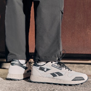 リーボック クラシックレザー ウィンターライズ 白/灰 100074286 Sizing リーボック クラシックレザー ウィンターライズ 白/灰 100074286