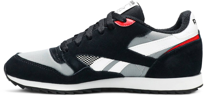 (JR) Reebok Classic Leather HK 'Hitam' DV4308 Lookbook (JR) Reebok Classic Leather HK 'Hitam' DV4308