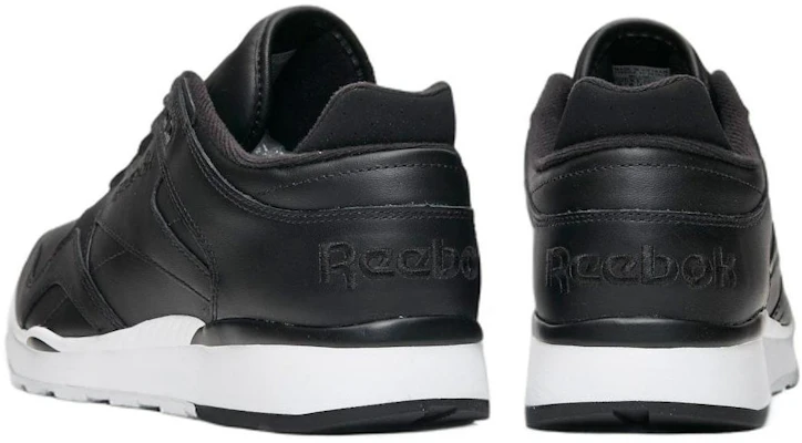 Reebok Classic Leather II ''Nero'' CN3900 Lookbook Reebok Classic Leather II ''Nero'' CN3900