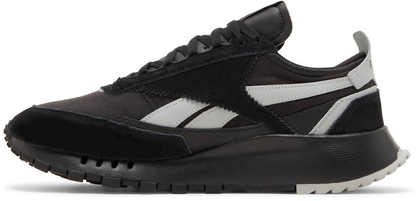 Reebok Classic Leather Legacy Gore-Tex 'Hitam Kelabu' H04997 Lookbook Reebok Classic Leather Legacy Gore-Tex 'Hitam Kelabu' H04997