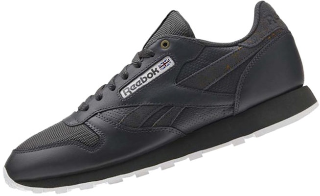 Reebok Classic Leather Low 'Hitam' CN4890 Lookbook Reebok Classic Leather Low 'Hitam' CN4890