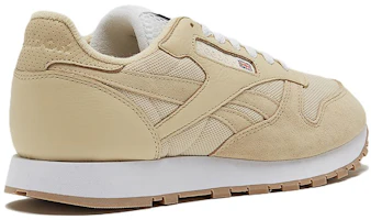 Shop Reebok 經典皮革 耐磨 低筒 跑步鞋 男款 棕黃色