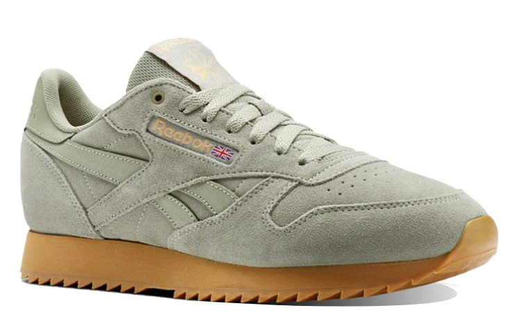 Shop 銳步經典皮革低幫運動鞋 綠棕