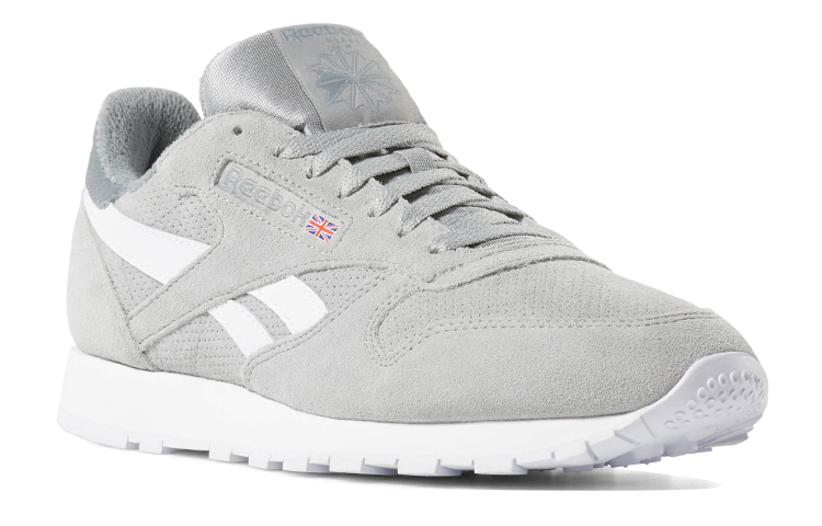 Lookbook Reebok Classic Leather Low 'Gris' CN7105