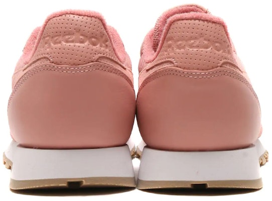 Reebok Classic Leather Low Top Tahan Lama Warna 'Pink' BS9723 Shop Reebok Classic Leather Low Top Tahan Lama Warna 'Pink' BS9723