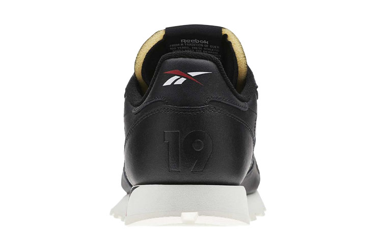 Purchase Reebok 經典皮革低筒復古運動鞋 黑色