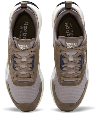 Reebok Tradition 復古低幫運動跑步鞋 棕色 Shop Reebok Tradition 復古低幫運動跑步鞋 棕色
