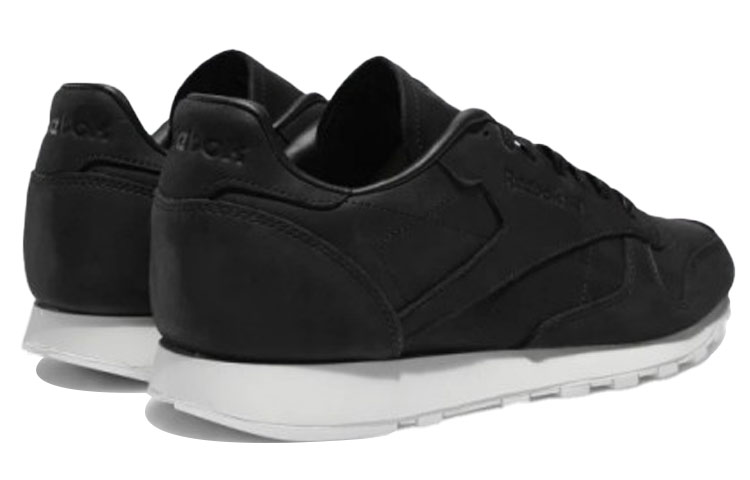 Purchase Reebok Classic Leather Lux ''Schwarze Laufschuhe'' V68685
