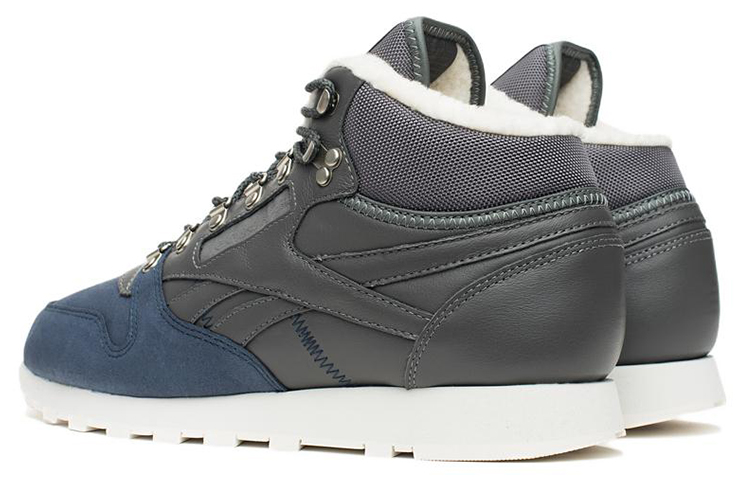 Lookbook Reebok Classic Leather Mid ''Gris Bleu Rétro'' V67030