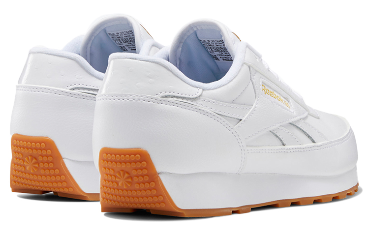 Shop Reebok Kulit Klasik Renaissance Wide 'Putih Emas' CN5618