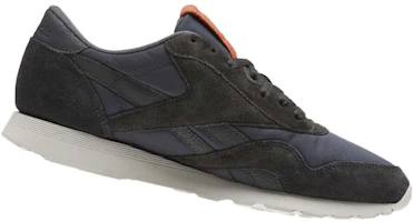 Shop Reebok Classic Nylon 低筒運動鞋 藍綠