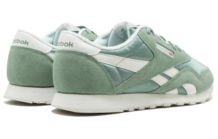 Shop リーボック クラシック ナイロン R13 "グリーンコンフォート" AR3731