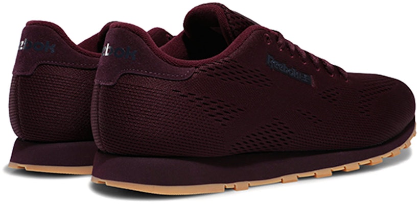 Reebok 經典跑鞋 暗紅色 跑步鞋 Shop Reebok 經典跑鞋 暗紅色 跑步鞋