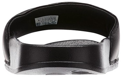 Reebok Selipar Klasik 'Hitam Putih' CN0212 Shop Reebok Selipar Klasik 'Hitam Putih' CN0212