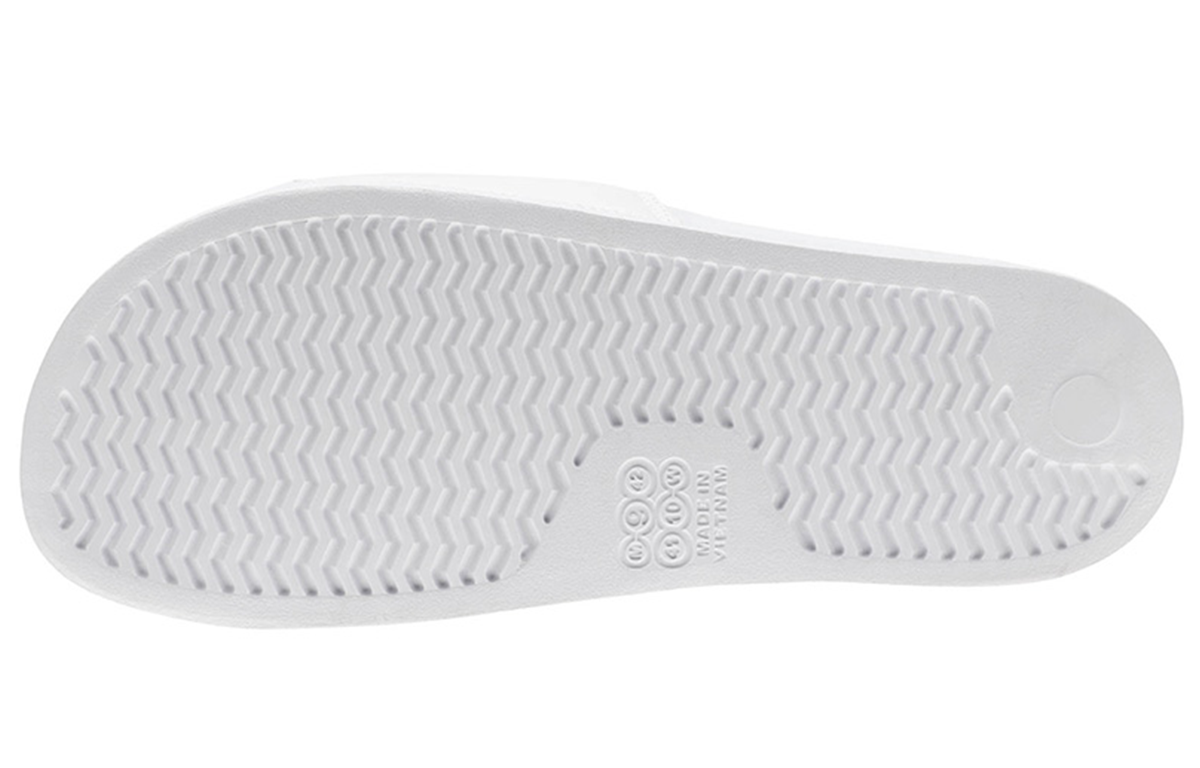 Details for リーボック クラシック サンダル 白/黒 CN0736