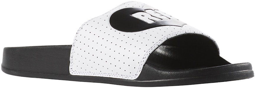 Reebok Classic Slide Tapak Lembut Selipar Sukan Hitam Putih EF8149 Lookbook Reebok Classic Slide Tapak Lembut Selipar Sukan Hitam Putih EF8149