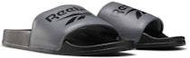 Lookbook Reebok Classic Slides Selipar Sukan Gaya Luaran Perak Abu Warna Blok G55303
