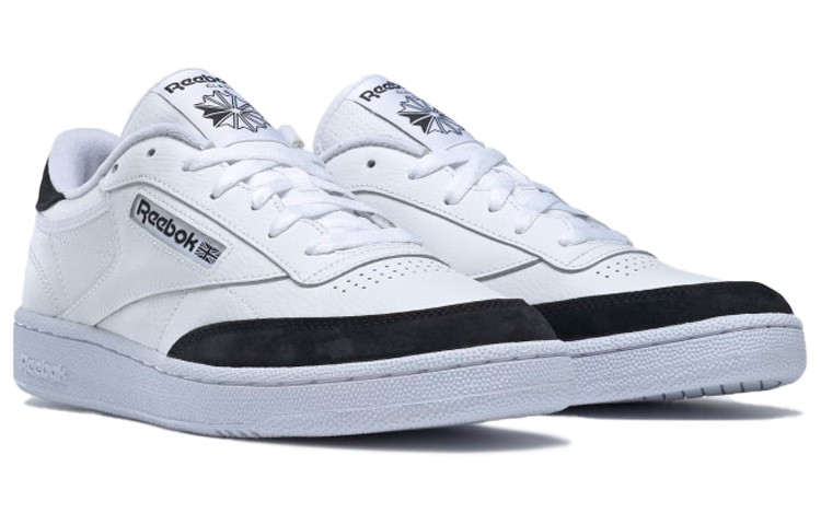Lookbook Reebok Club C 85 运动鞋 白色/黑色 FY9535