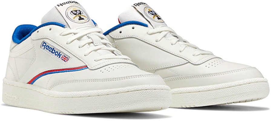 리복 클럽 C 85 화이트/블루/레드 스니커즈 FX4974 Lookbook 리복 클럽 C 85 화이트/블루/레드 스니커즈 FX4974