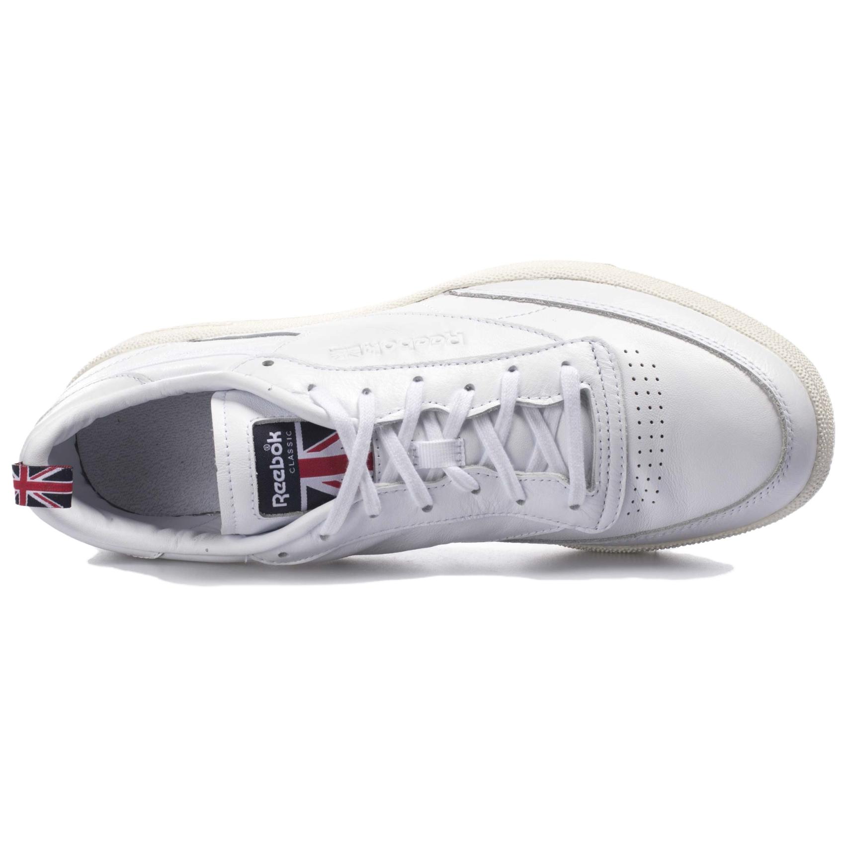 Shop Reebok Club C 85 '白色粉筆' FW7798