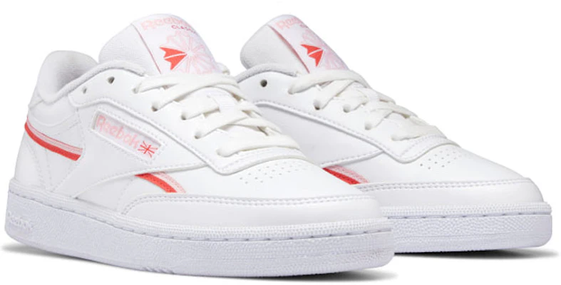 Reebok Club C 85 Vegan ''Wit Rood'' GW0930 Lookbook Reebok Club C 85 Vegan ''Wit Rood'' GW0930