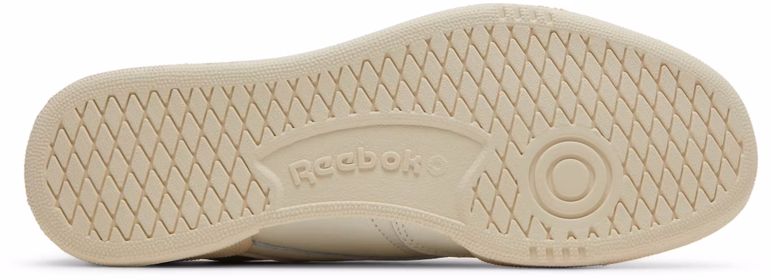 Reebok Club C 85 Vintage 'Chalk Essential Blue' dalam warna kapur biru. GX3680 Shop Reebok Club C 85 Vintage 'Chalk Essential Blue' dalam warna kapur biru. GX3680