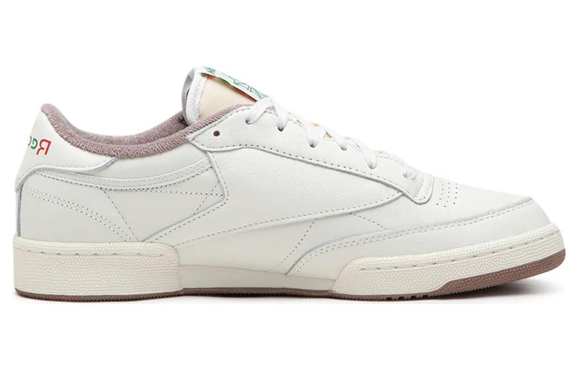 Lookbook Reebok Club C 85 Vintage ''Chalk Taupe'' Sneakers GZ5161