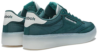 Shop Reebok Club C 85W+ 舒適復古 防滑耐磨 低幫 板鞋 男女同款 綠色
