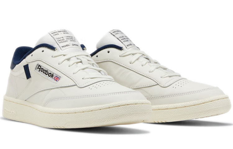 Lookbook リーボック クラブC ヴィンテージネイビー FX1379