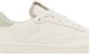 (W) Reebok Club C Clean 'Chalk Light Sage' dalam Warna Kapur dan Hijau Sage. GX3693