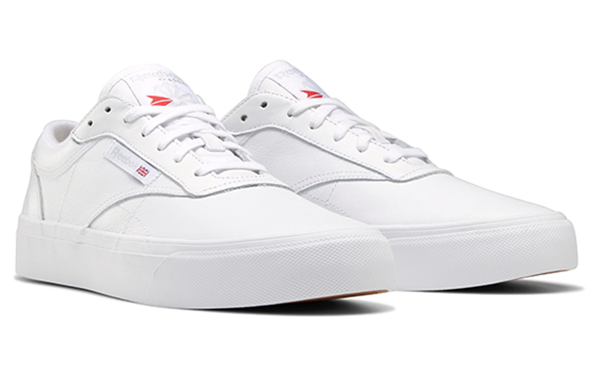 Lookbook Reebok Club C Coast Kasut Skateboard Putih G57847