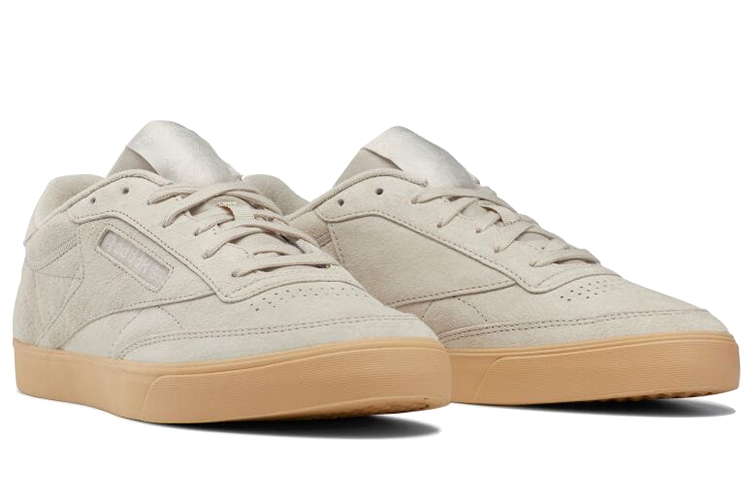 Lookbook Reebok Club C FVS Chaussures Skate Unisexes Antidérapantes Légères et Confortables GX2496