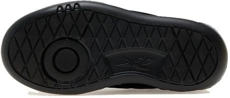 리복 클럽 C FWD 블랙 로우탑 (58 characters) RMIA037C99MAT0011000 Sizing 리복 클럽 C FWD 블랙 로우탑 (58 characters) RMIA037C99MAT0011000