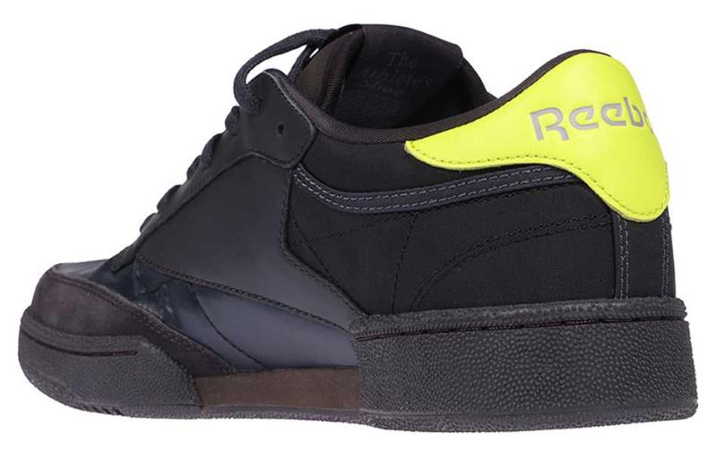 Shop 锐步 Club C Low '黑黄色' RMIA011C99FAB0014657