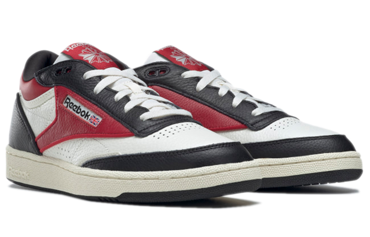 Lookbook Reebok Club C Mid II ''Schwarz Rot Weiß'' GY1638