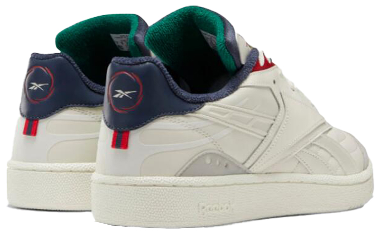 Shop Reebok Club C Rc 1.0 低幫 板鞋 男女同款 白色