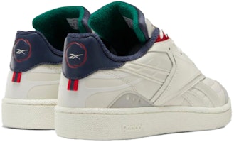 Reebok Club C Rc 1.0 低幫 板鞋 男女同款 白色 Shop Reebok Club C Rc 1.0 低幫 板鞋 男女同款 白色