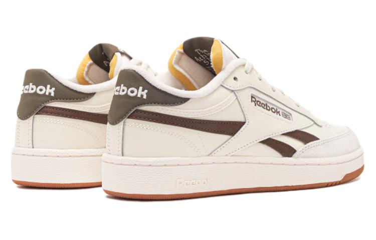 Shop Reebok Club C REVENGE 運動休閒復古 耐磨 低筒 跑鞋 男女皆宜 米棕色