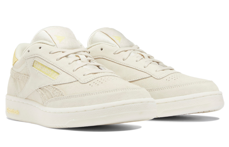 Lookbook Reebok Club C Revenge 'Marrón Té con Leche' FV0416