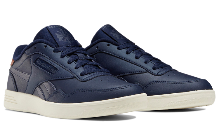 Lookbook Reebok Club MEMT ''Vector Navy'' Sneakers FX9138