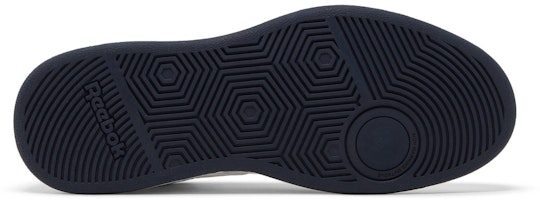 Reebok Club MEMT Parafit 4e Wide 'Putih Vector Navy' GX9151 Shop Reebok Club MEMT Parafit 4e Wide 'Putih Vector Navy' GX9151