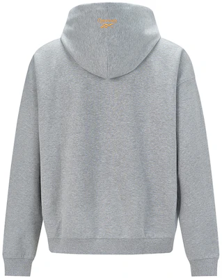 Reebok 新年刺繡標誌連帽針織衫 男女款 灰色 24SRC309UGG3 Lookbook Reebok 新年刺繡標誌連帽針織衫 男女款 灰色 24SRC309UGG3